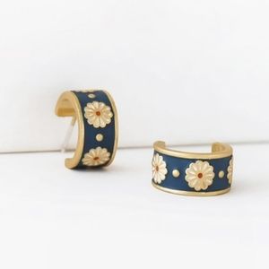 Madewell earrings, small hoops with freebie